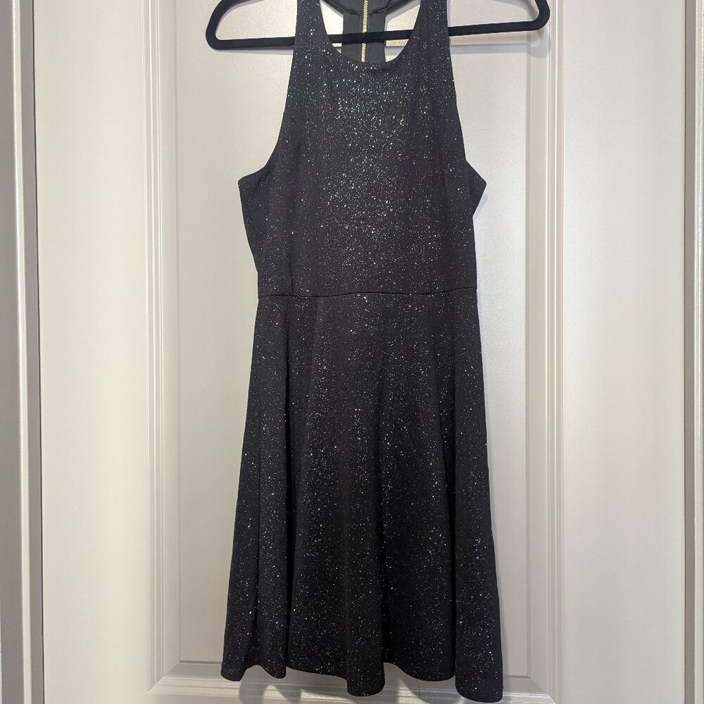NWT Marilyn Monroe Women’s Glitter Black Dress - Size MEDIUM